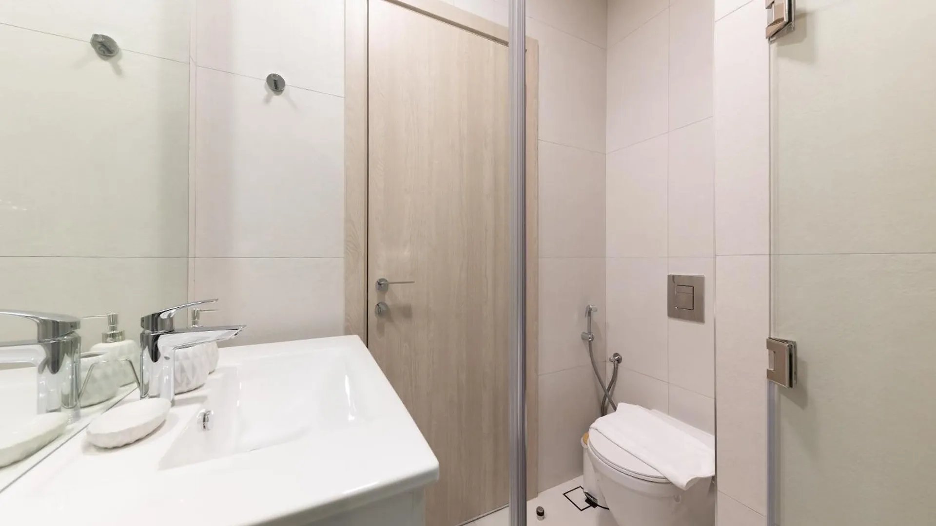 Luma Studio In Jumeirah Village Circle Dubai 0*,