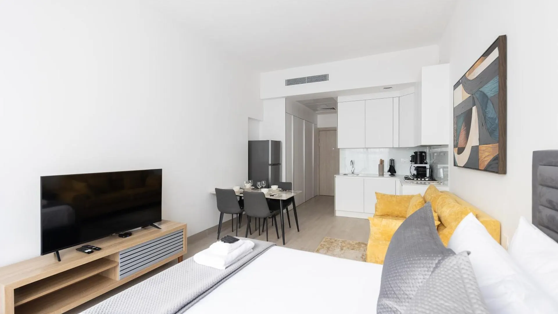Luma Studio In Jumeirah Village Circle Dubai Apartment